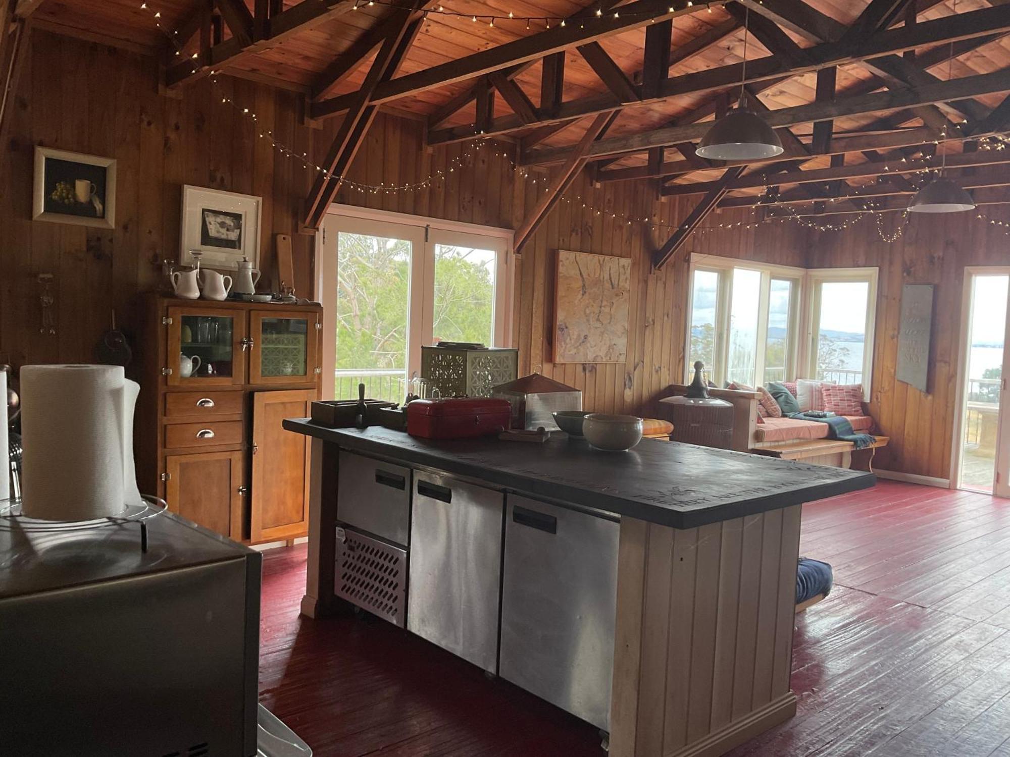 The Woolshed And Farmhouse Blue, Bruny Island Barnes Bay Bagian luar foto